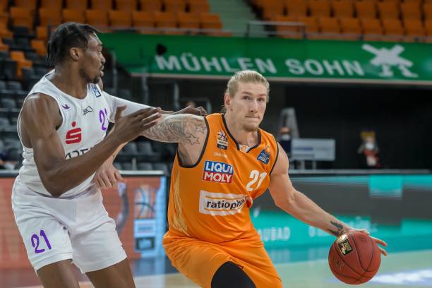 博洛尼亚本 博洛尼亚本